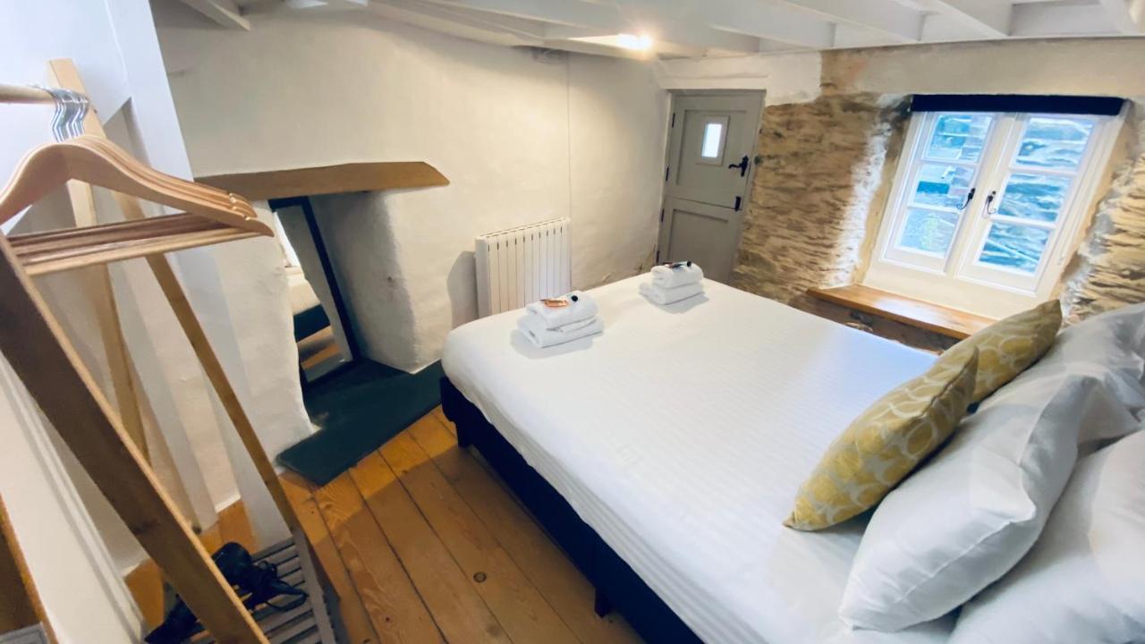 Spindrift Is A Beautiful Newly Refurbished Three Bedroom Private Family House Located On The Old Harbour And The Coastal Path In The Heart Of Beautiful Полперро Экстерьер фото